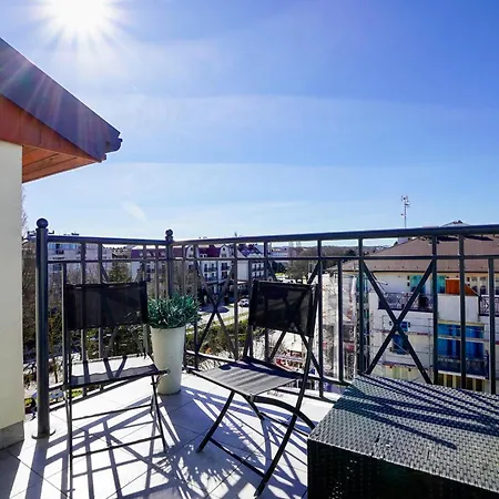 Mercedes With Private Sauna By Baltic Swinoujscie