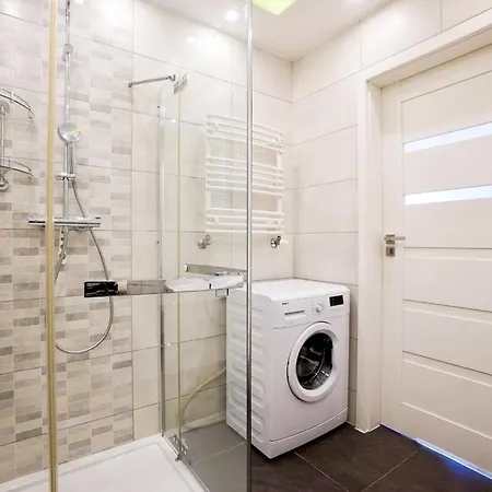 Mercedes With Private Sauna By Baltic Apartment Swinoujscie