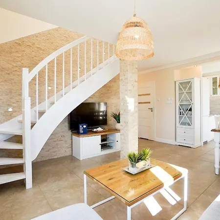 Mercedes With Private Sauna By Baltic Apartment Swinoujscie